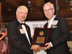 Mark Duncan, chair British Columbia Aviation Council (left), presented the BCAC Entrepreneur of the Year Award to David Schellenberg, president & CEO Conair Aviation at the 2012 annual BCAC Silver Wings Award. Photo: Jim Jorgenson